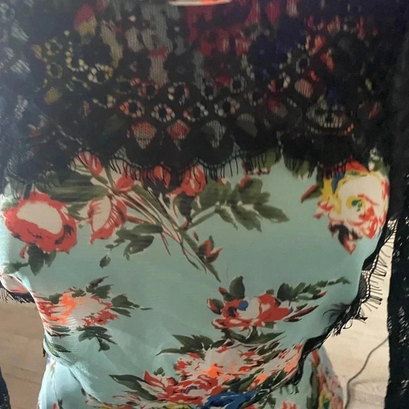 gimmicks BKE top- size small - Picture 2 of 5